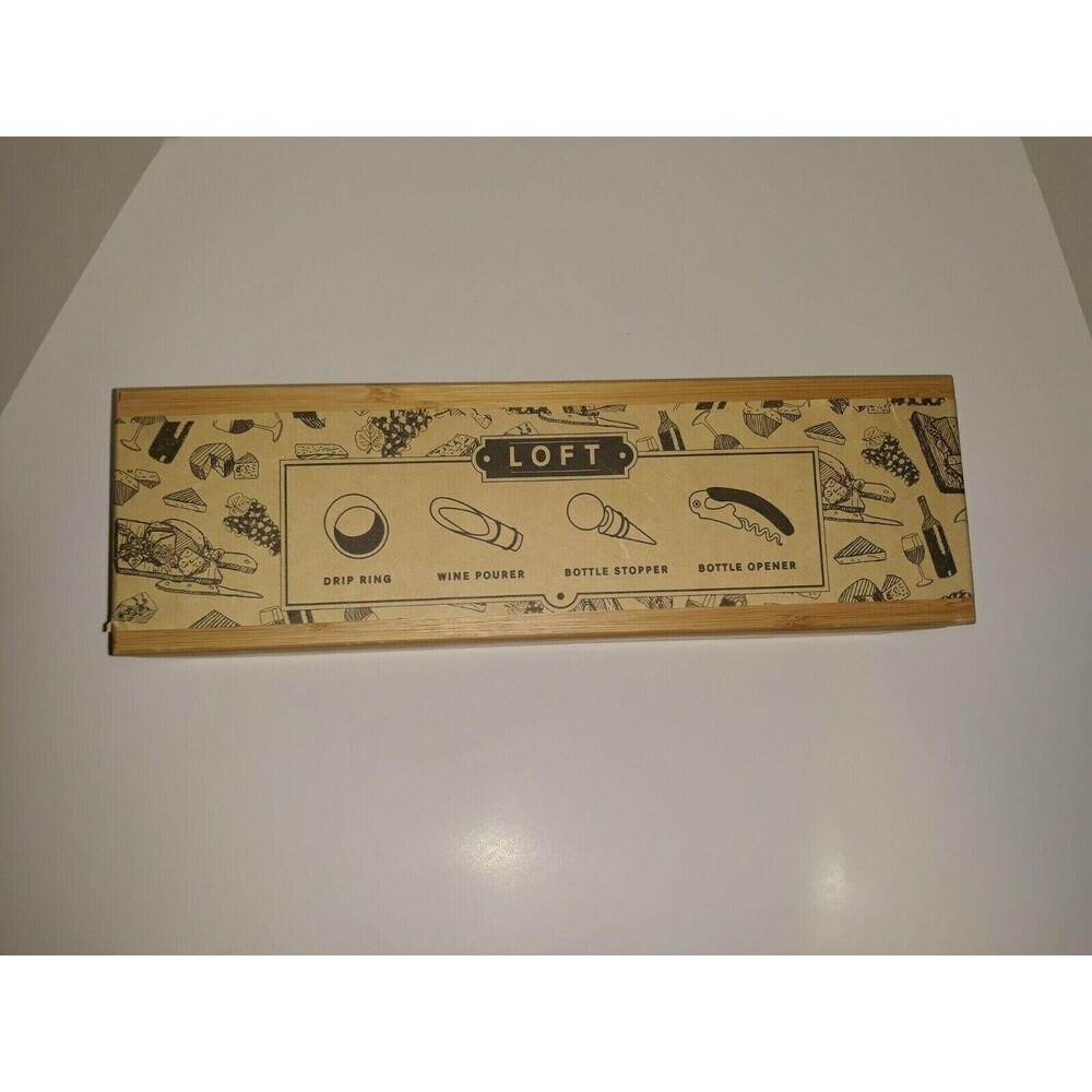 NEW Loft Wood Wine Holder 4 Piece Gift Box
